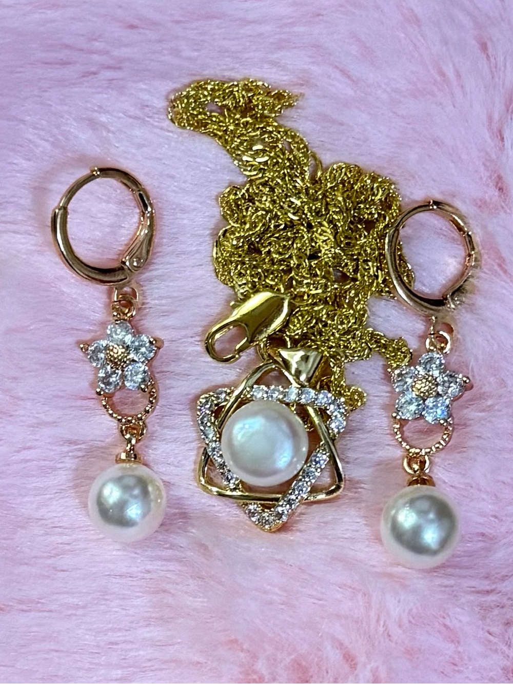 Natural White South Sea Pearl Pendant Necklace 22”, 18K Gold Filled Earrings